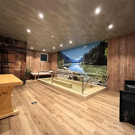 Zickenstueble B19 Montana Haus *